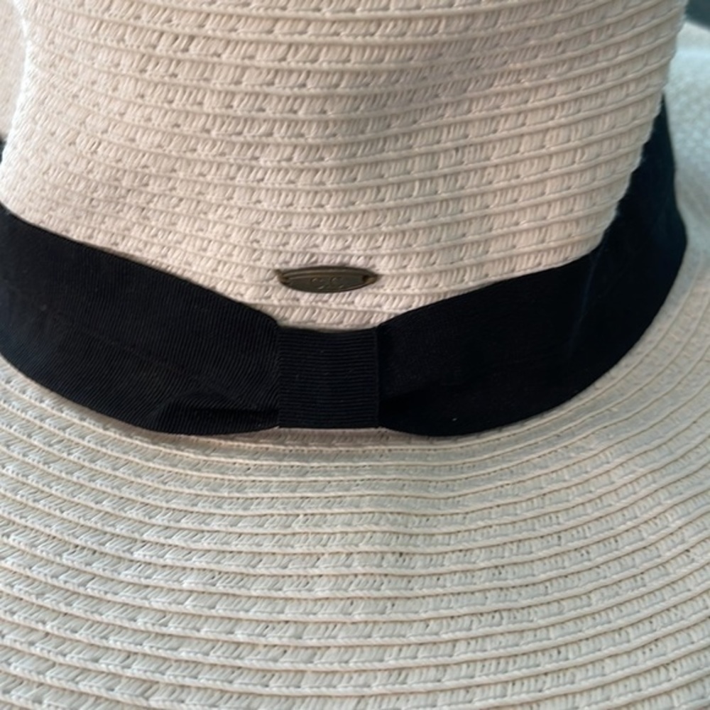 C&C EXCLUSIVES straw BRIDE HAT - Picture 8 of 9